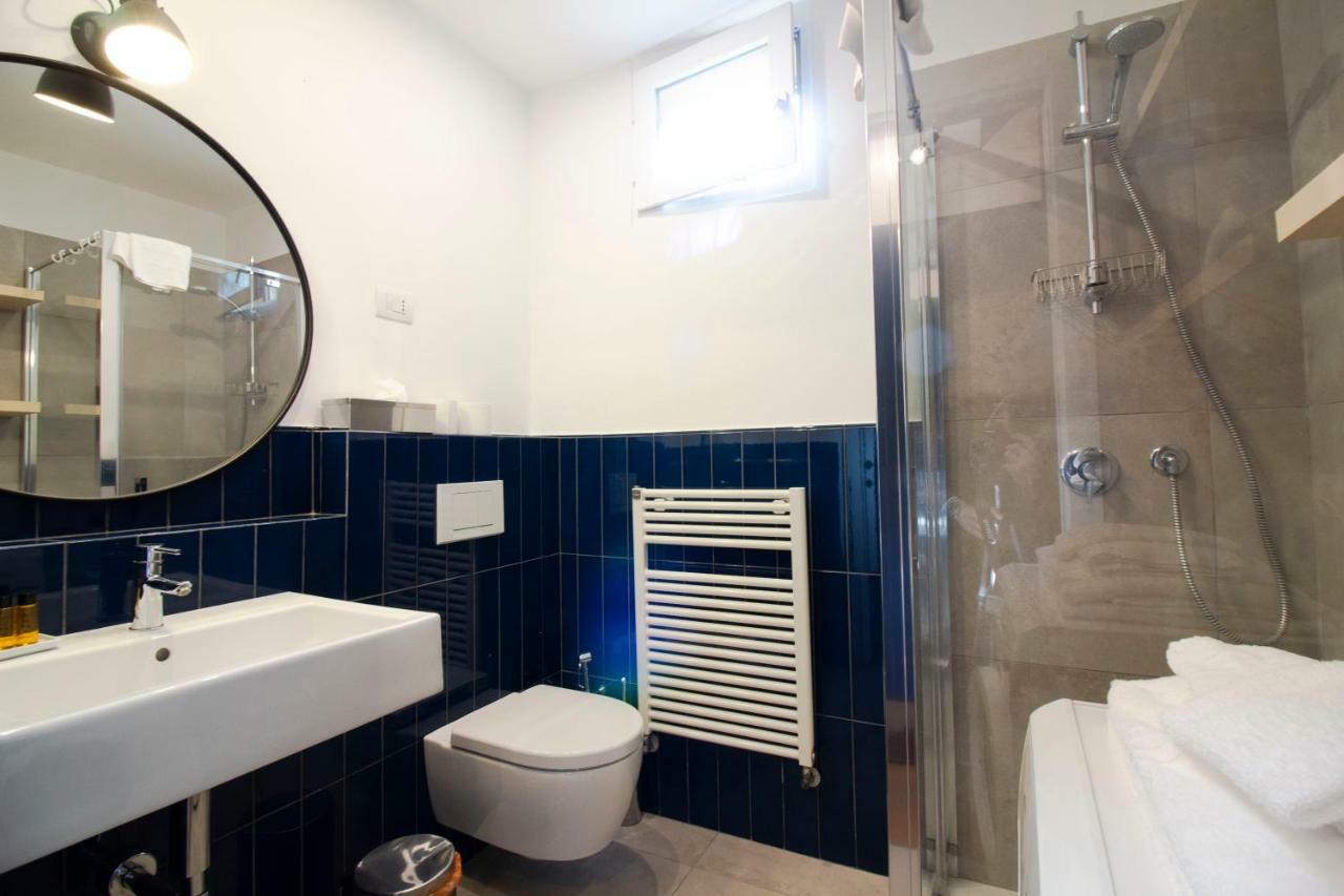 Sant'Andrea Cozy Apartment มิลาน ภายนอก รูปภาพ